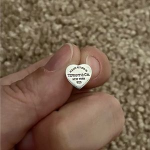 Return to Tiffany Heart Tag Stud Earrings